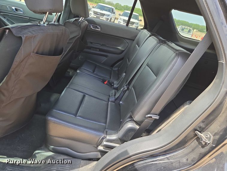 image for item EN8321 2017 Ford Explorer Police Interceptor SUV