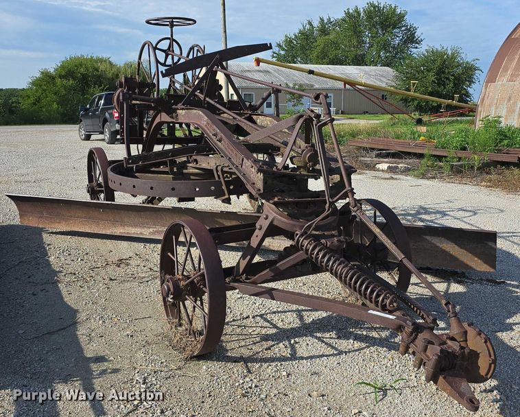 image for item EO1557 Adams Leaning Wheel Grader No 8 pull type grader