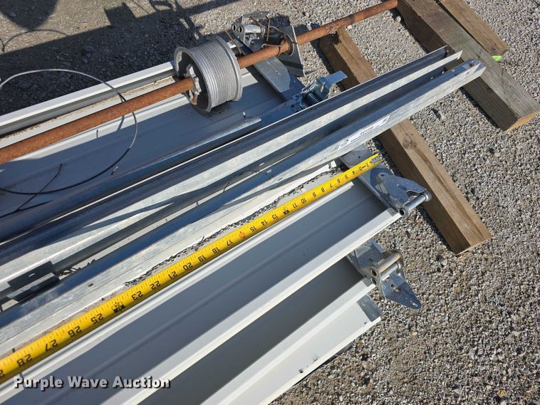 image for item EO1558 14' W garage door