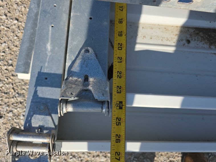 image for item EO1558 14' W garage door