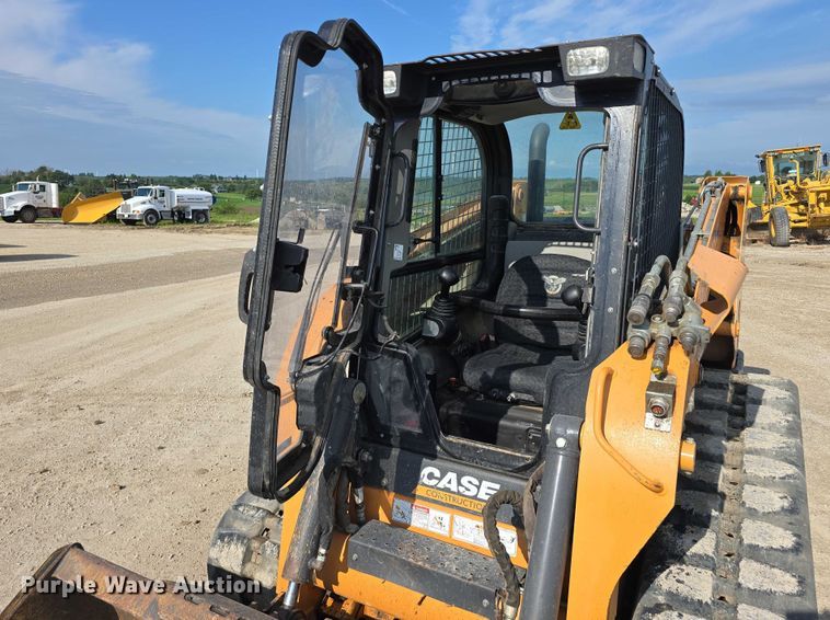 image for item EO1559 2019 Case TR340 tracked skid steer loader