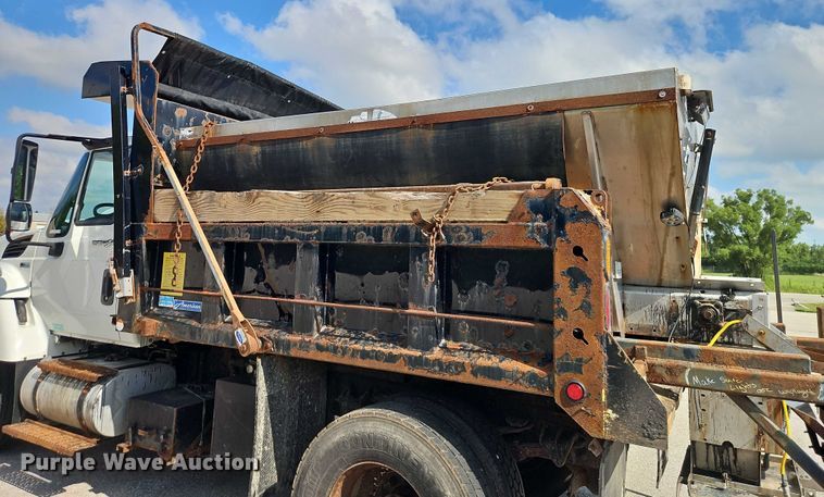 image for item EO4634 2013 International WorkStar 7400 dump truck