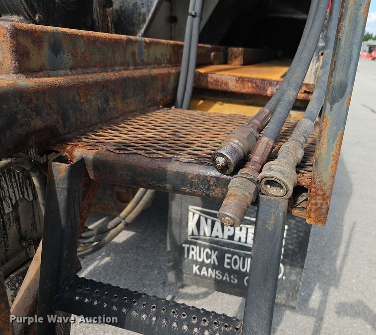 image for item EO4634 2013 International WorkStar 7400 dump truck