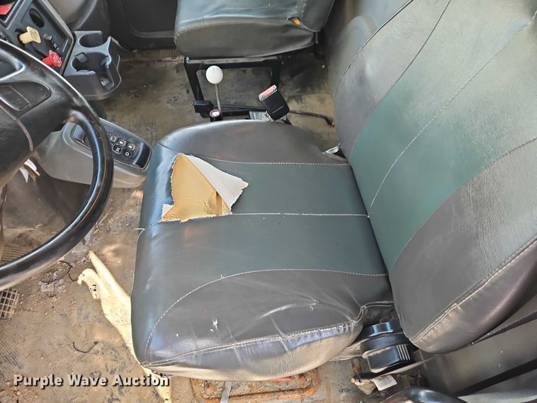 image for item EO4634 2013 International WorkStar 7400 dump truck