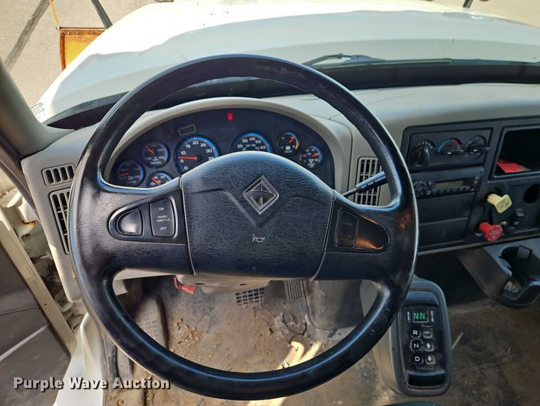 image for item EO4634 2013 International WorkStar 7400 dump truck