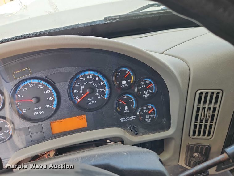 image for item EO4634 2013 International WorkStar 7400 dump truck