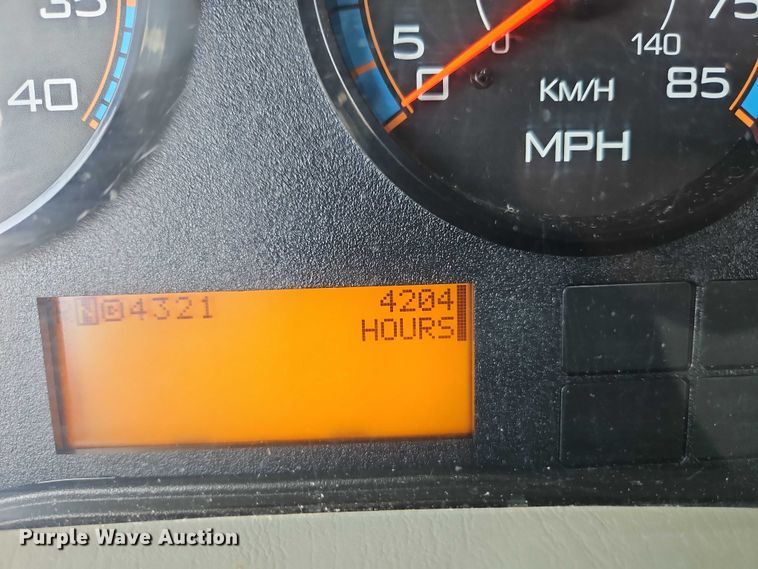 image for item EO4634 2013 International WorkStar 7400 dump truck