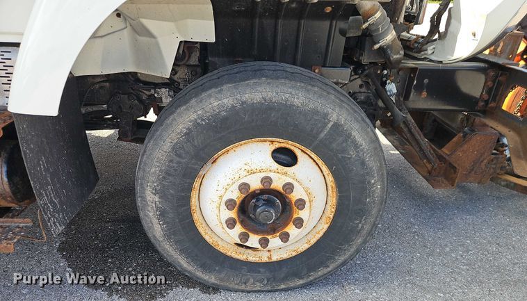 image for item EO4634 2013 International WorkStar 7400 dump truck