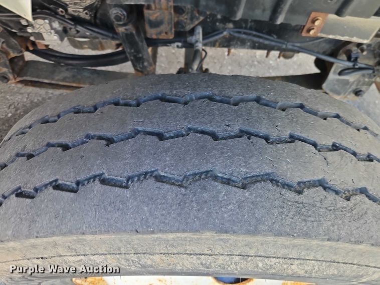 image for item EO4634 2013 International WorkStar 7400 dump truck