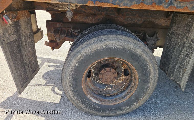 image for item EO4634 2013 International WorkStar 7400 dump truck