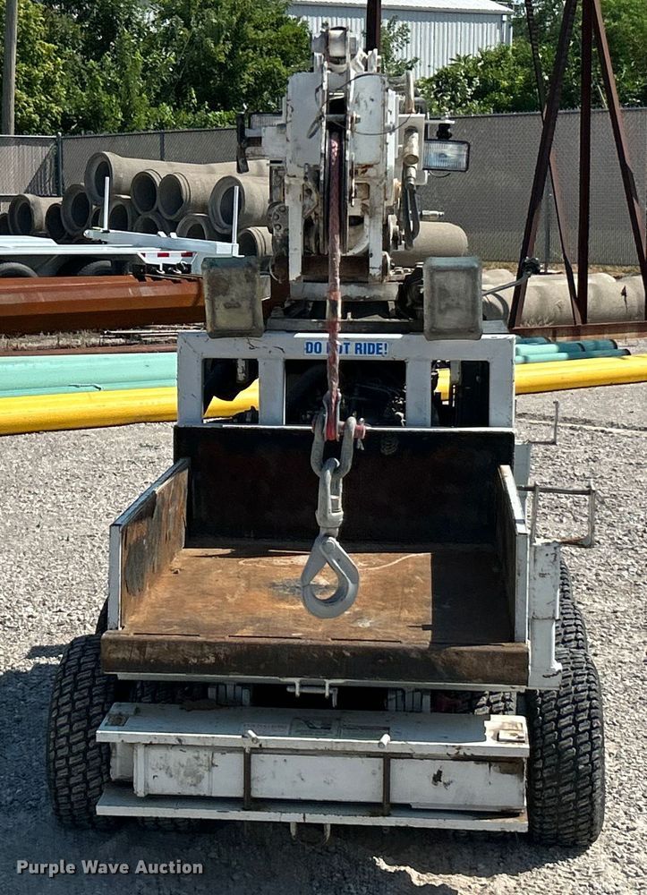 image for item ET3011 2002 S.D.P Manufacturing EZ Hauler 2500 mini digger derrick