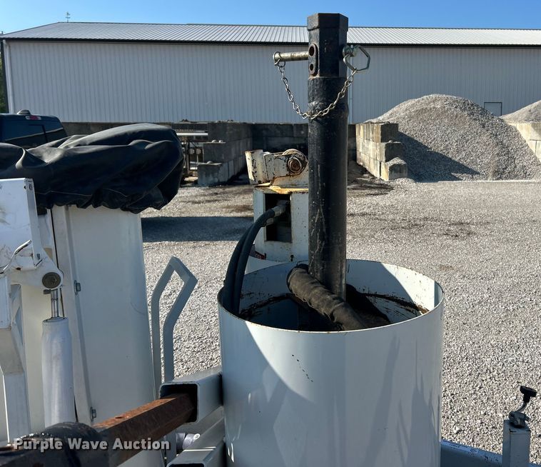 image for item ET3011 2002 S.D.P Manufacturing EZ Hauler 2500 mini digger derrick