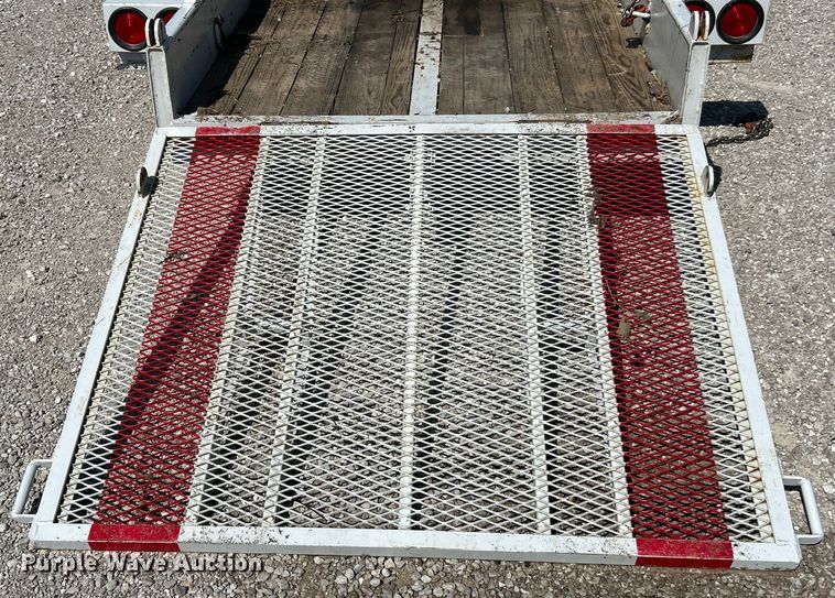 image for item ET3011 2002 S.D.P Manufacturing EZ Hauler 2500 mini digger derrick