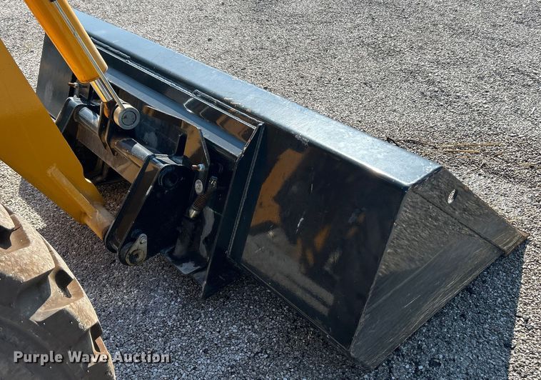 image for item ET3012 2016 Mauldin M413XT maintainer