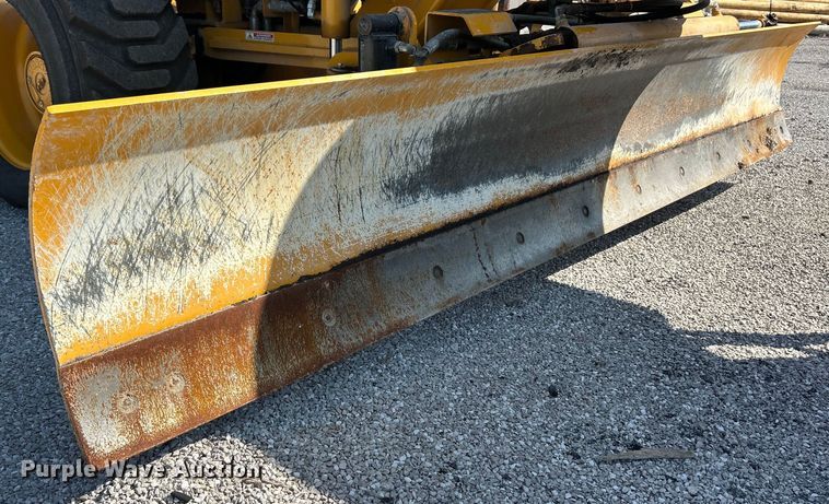 image for item ET3012 2016 Mauldin M413XT maintainer