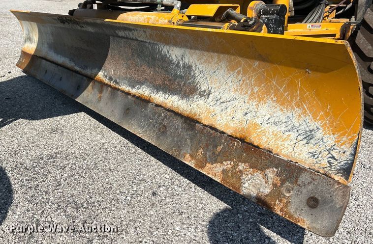 image for item ET3012 2016 Mauldin M413XT maintainer