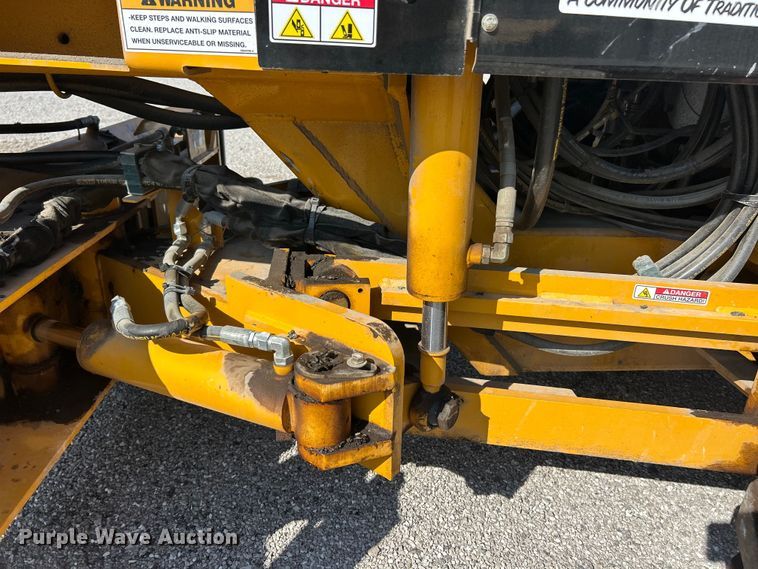 image for item ET3012 2016 Mauldin M413XT maintainer