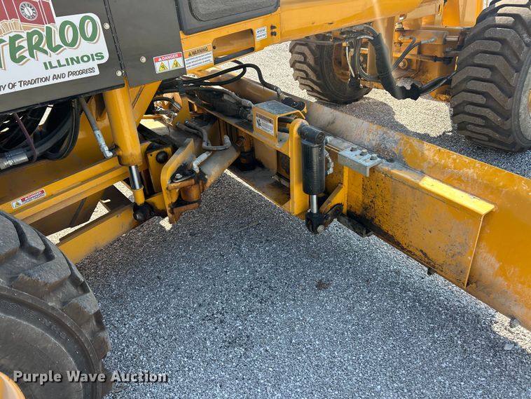 image for item ET3012 2016 Mauldin M413XT maintainer