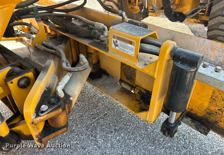 image for item ET3012 2016 Mauldin M413XT maintainer