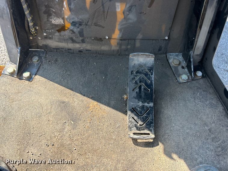 image for item ET3012 2016 Mauldin M413XT maintainer