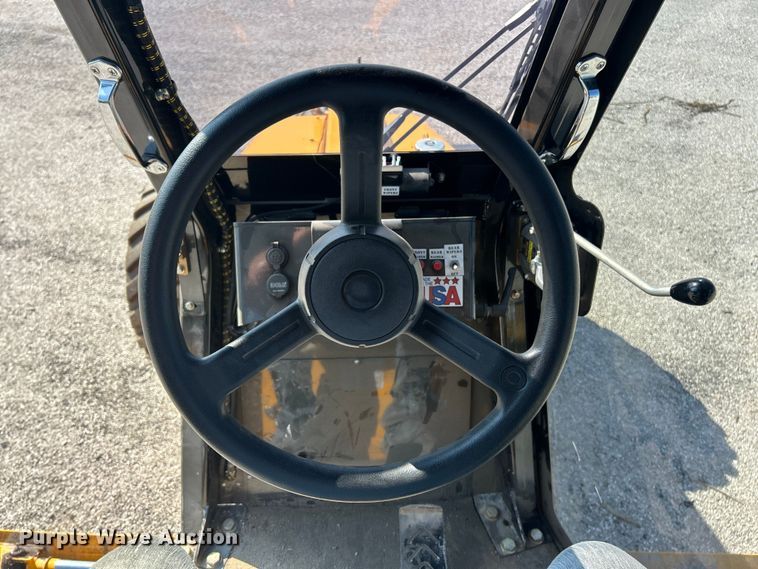 image for item ET3012 2016 Mauldin M413XT maintainer