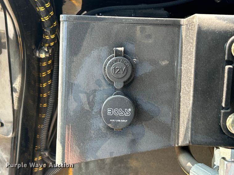 image for item ET3012 2016 Mauldin M413XT maintainer