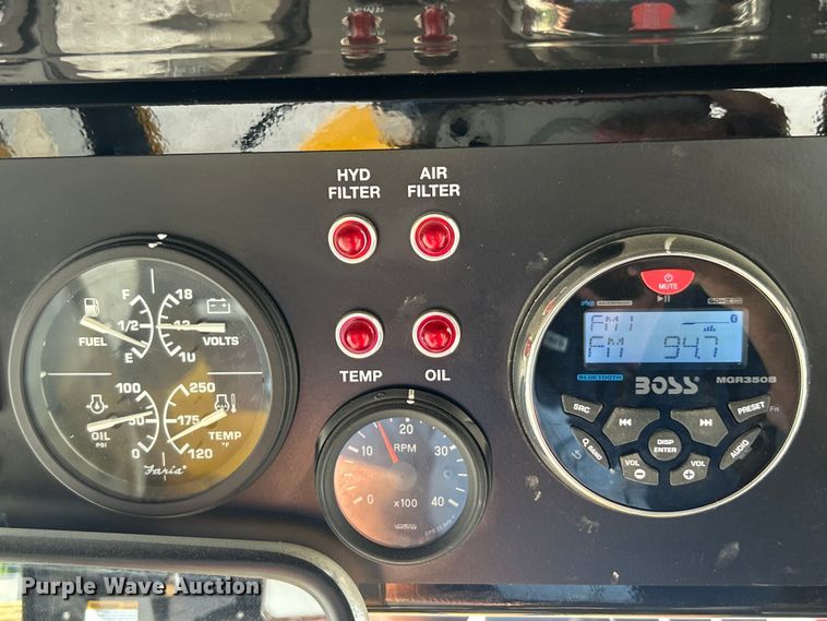 image for item ET3012 2016 Mauldin M413XT maintainer