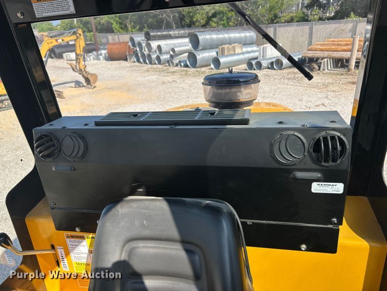 image for item ET3012 2016 Mauldin M413XT maintainer