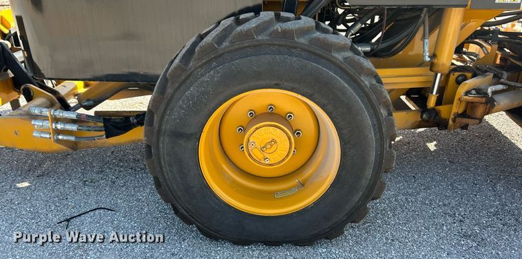 image for item ET3012 2016 Mauldin M413XT maintainer