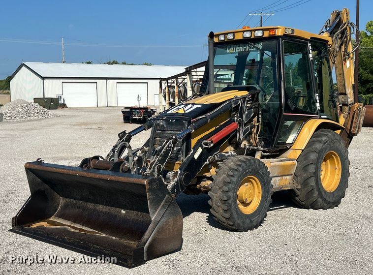 2003 CAT 420D