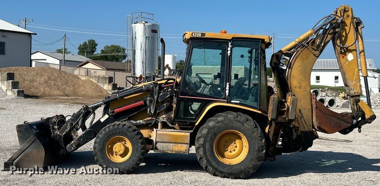 image for item ET3013 2003 Caterpillar 420D backhoe