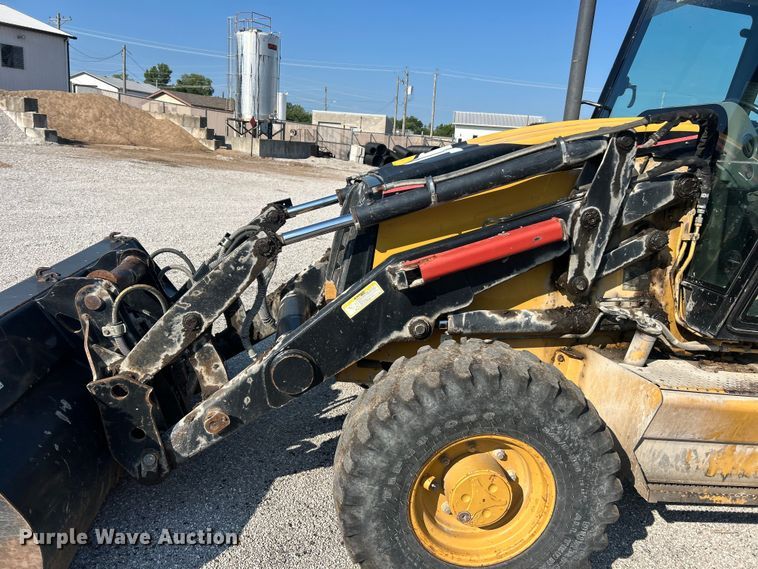 image for item ET3013 2003 Caterpillar 420D backhoe