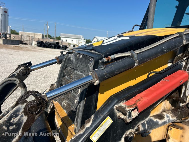 image for item ET3013 2003 Caterpillar 420D backhoe