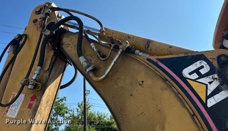 image for item ET3013 2003 Caterpillar 420D backhoe