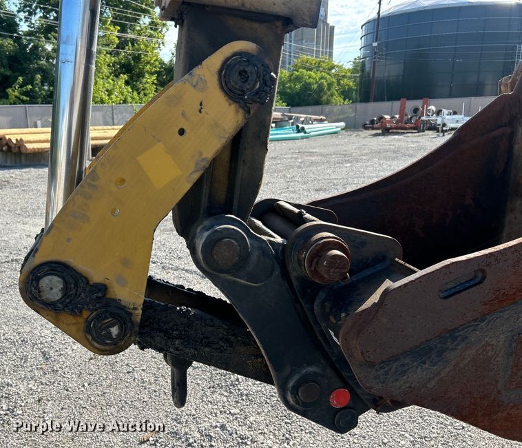 image for item ET3013 2003 Caterpillar 420D backhoe