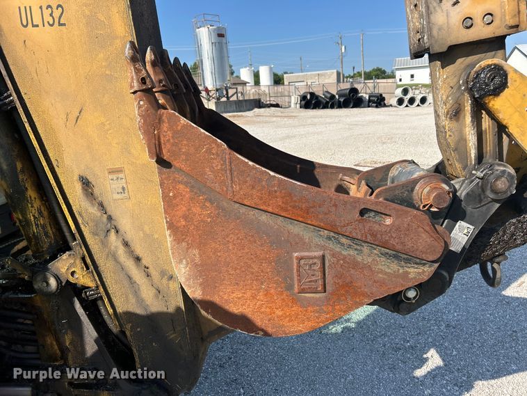 image for item ET3013 2003 Caterpillar 420D backhoe