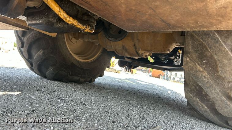 image for item ET3013 2003 Caterpillar 420D backhoe