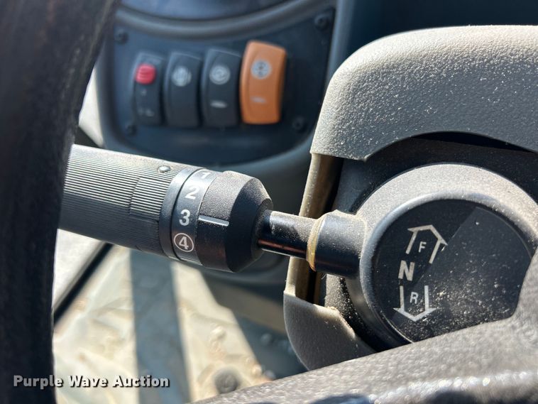 image for item ET3013 2003 Caterpillar 420D backhoe