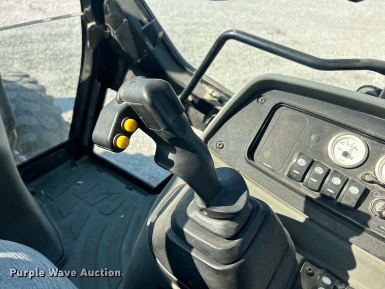 image for item ET3013 2003 Caterpillar 420D backhoe
