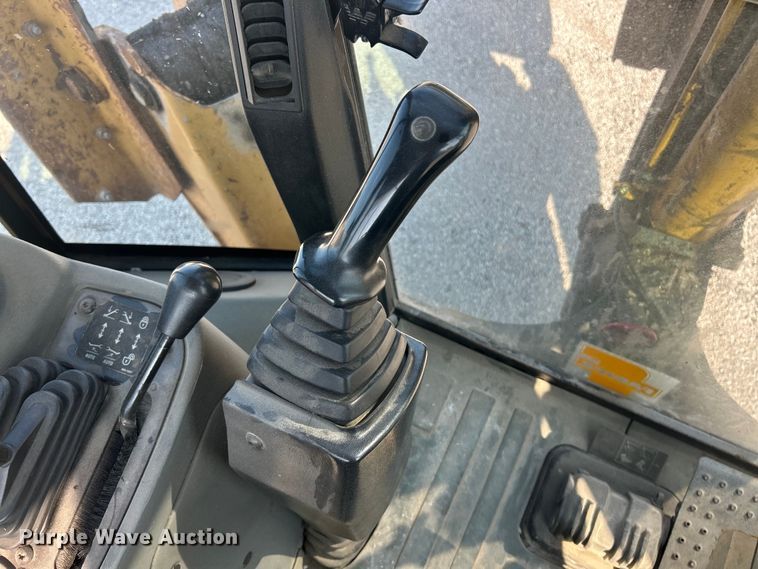 image for item ET3013 2003 Caterpillar 420D backhoe