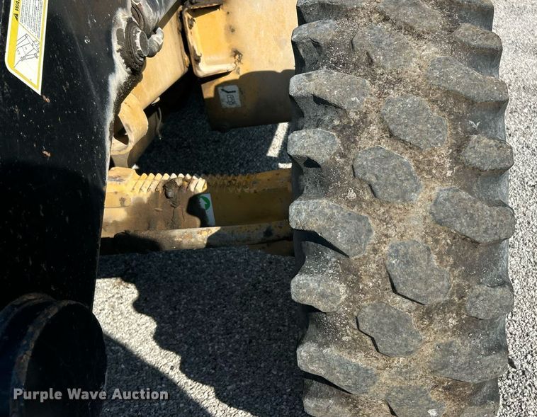 image for item ET3013 2003 Caterpillar 420D backhoe