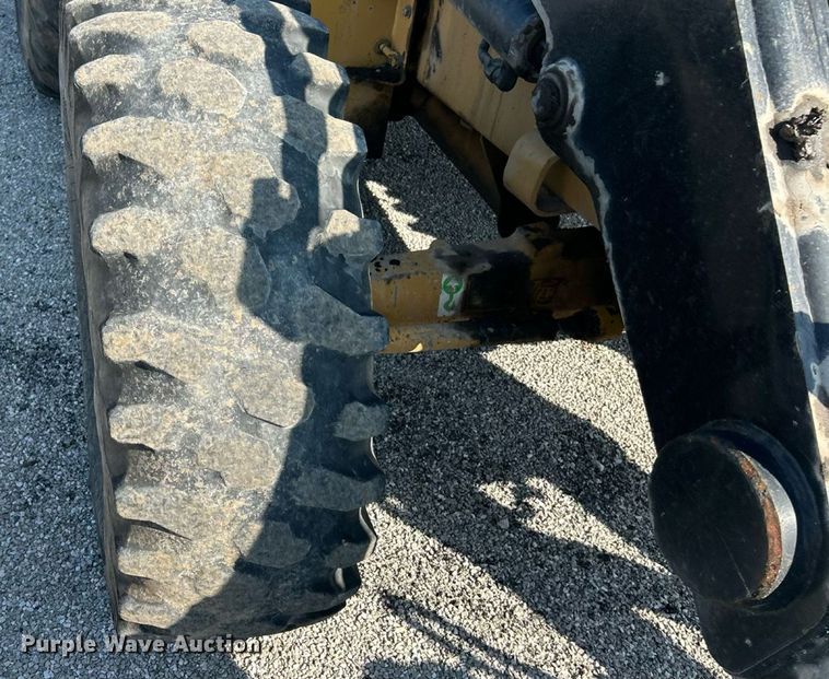 image for item ET3013 2003 Caterpillar 420D backhoe