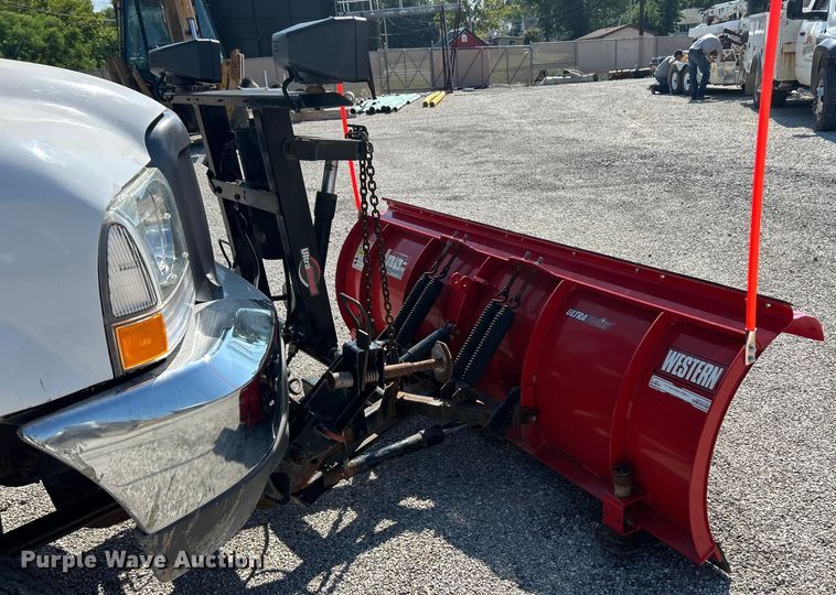 image for item ET3014 2003 Ford F250 Super Duty XL pickup truck