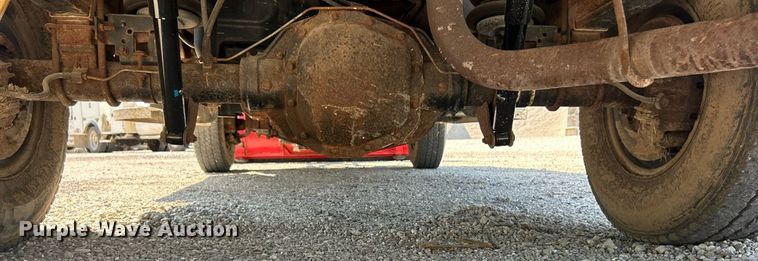 image for item ET3014 2003 Ford F250 Super Duty XL pickup truck