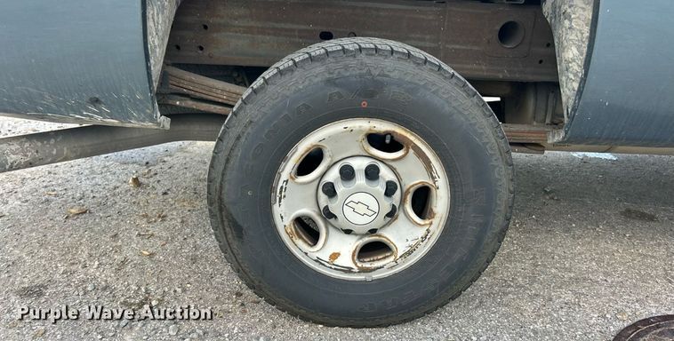 image for item ET3033 2007 Chevrolet Silverado 2500HD pickup truck