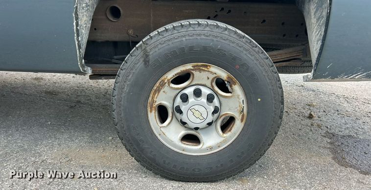 image for item ET3033 2007 Chevrolet Silverado 2500HD pickup truck