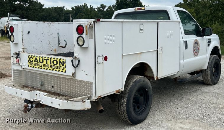 image for item ET3068 2008 Ford F250 Super Duty XL utility bed pickup truck