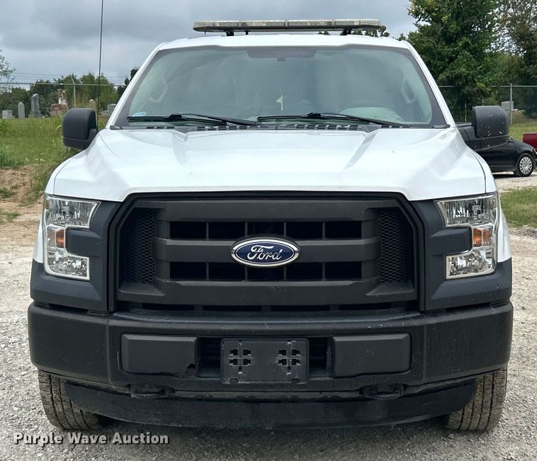 image for item ET3070 2016 Ford F150 XL pickup truck