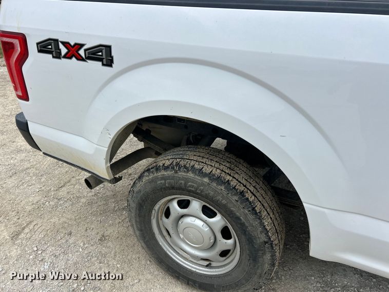 image for item ET3070 2016 Ford F150 XL pickup truck