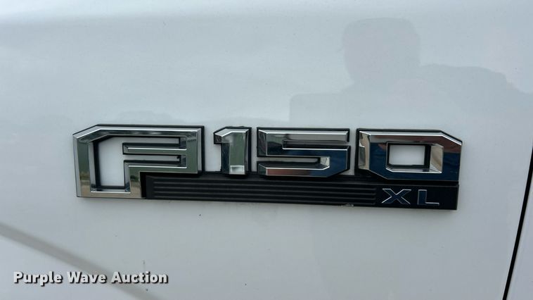 image for item ET3070 2016 Ford F150 XL pickup truck